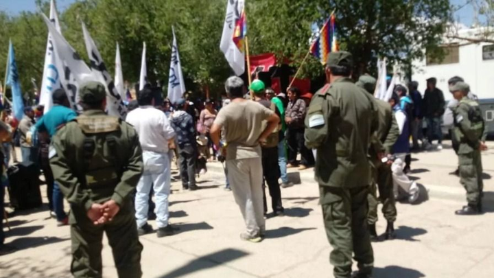 Tensión en Bolivia: se encuentra cerrado el puente internacional de La Quiaca por decisión de ambos países