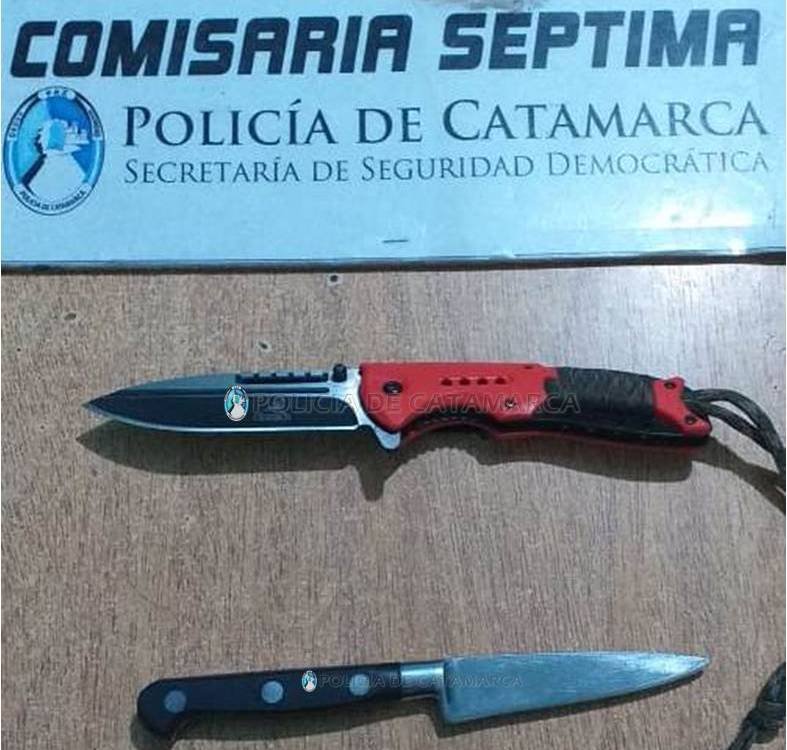 Aprehenden a un hombre y secuestran armas blancas en el sector norte de la Capital