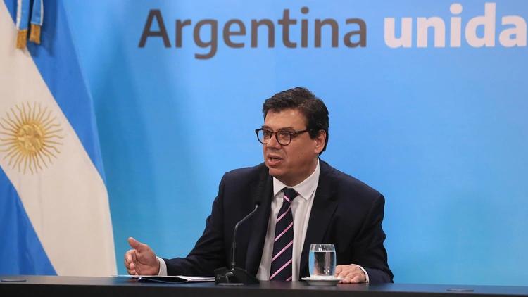 CORONAVIRUS: Los que viajaron al exterior tendrán licencias justificadas