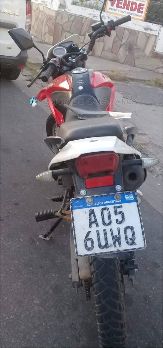 Derrapó en una moto y resultó lesionado