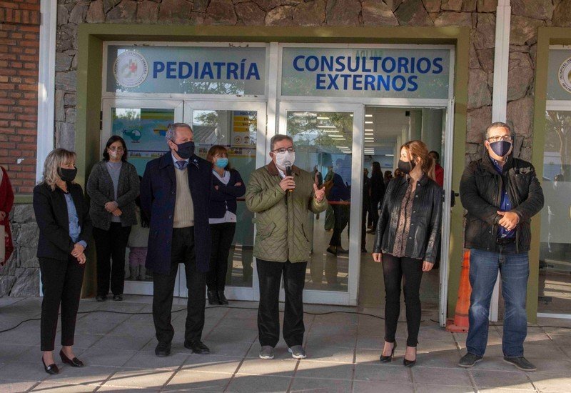 Raúl y Susana inauguraron las refacciones y mejoras del hospital de Villa Dolores