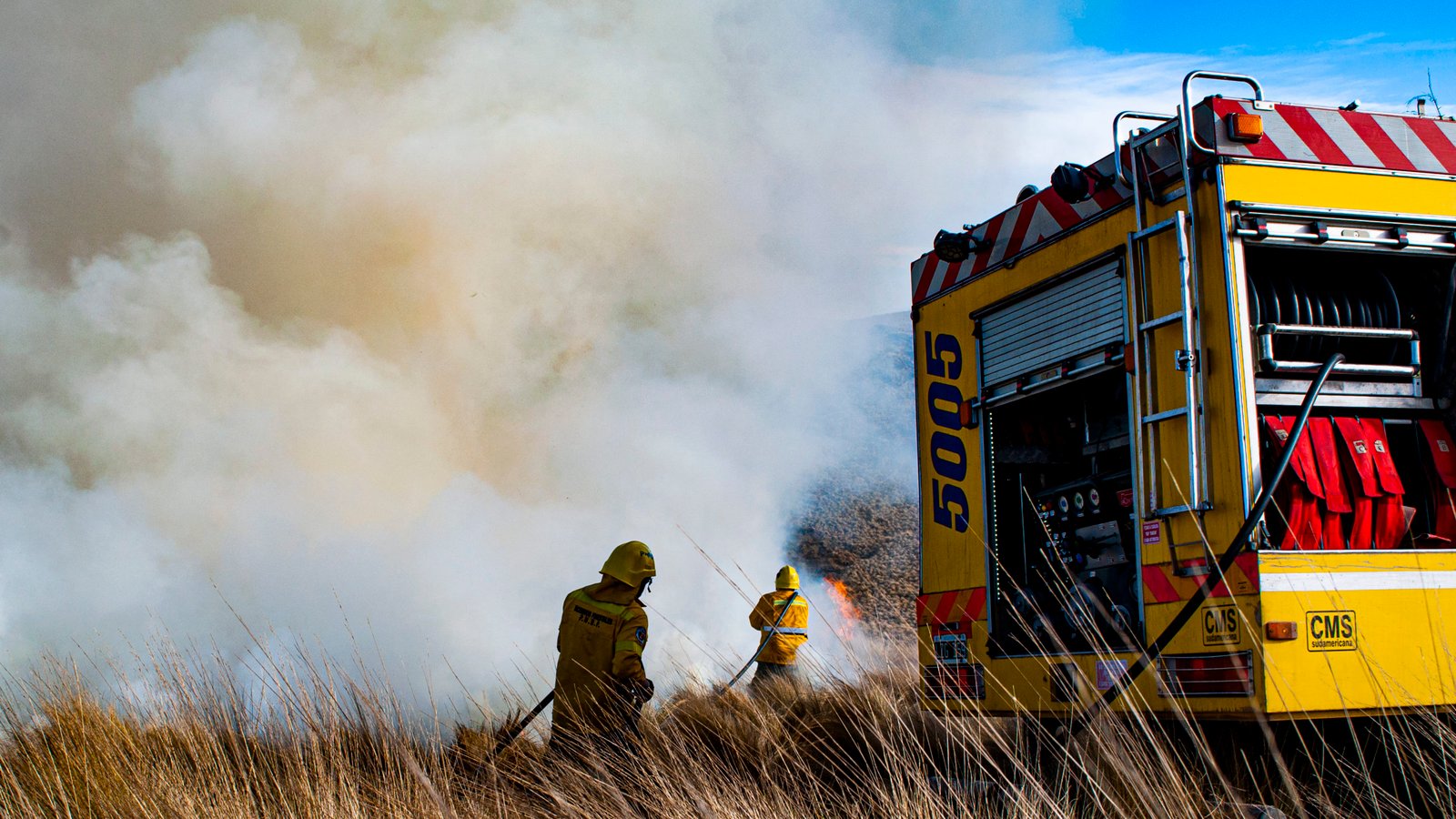 Ancasti: Hoy se espera contener la totalidad del incendio