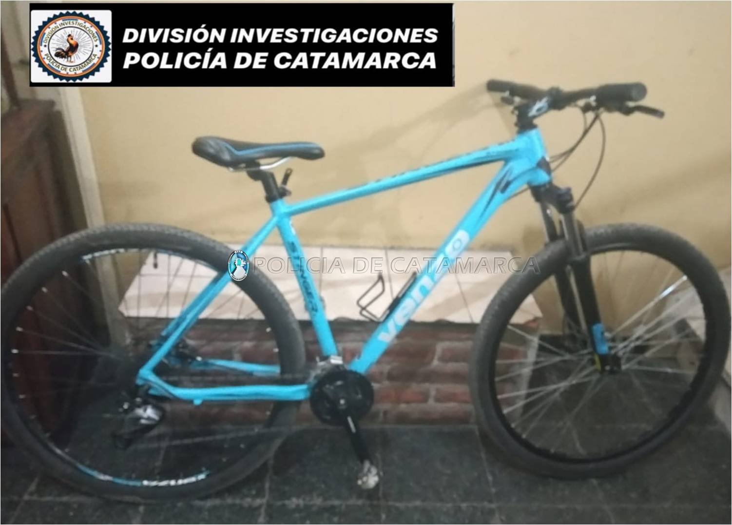 Tras un registro domiciliario recuperan una bicicleta robada