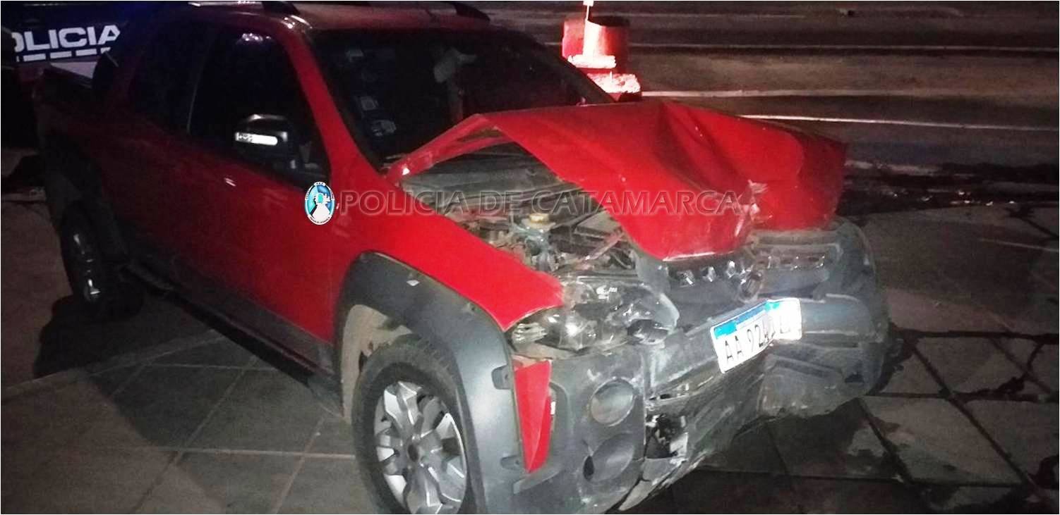 Una camioneta resultó dañada tras un siniestro vial en la Capital