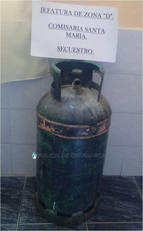 En Santa María Policías recuperan una garrafa de gas sustraída