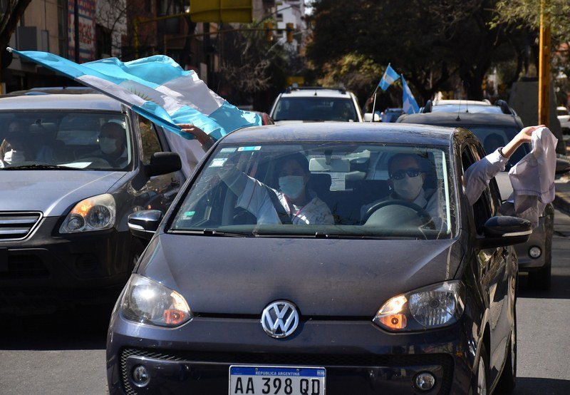 Médicos autoconvocados realizaron una nueva caravana de protestas en Córdoba