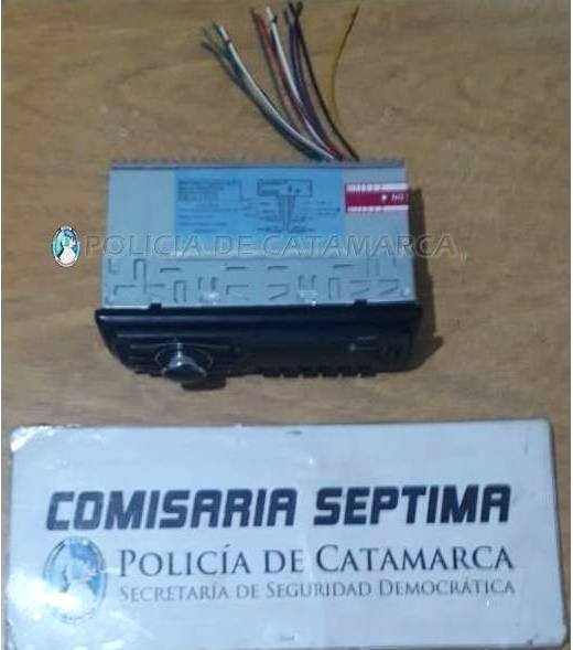Recuperan un estéreo sustraído y aprehenden a dos personas