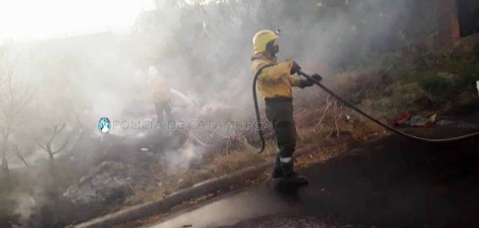 Incendio de pastizales en la Capital