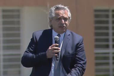 Alberto Fernández: «Devaluar es fácil, pero es una máquina de generar pobreza»