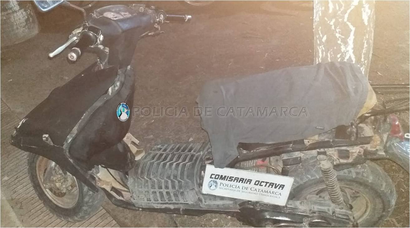 Aprehenden a un joven requerido por la Justicia y secuestran una motocicleta