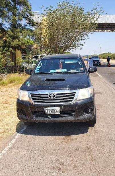 En un puesto caminero de Valle Viejo secuestran una camioneta y demoran a dos personas