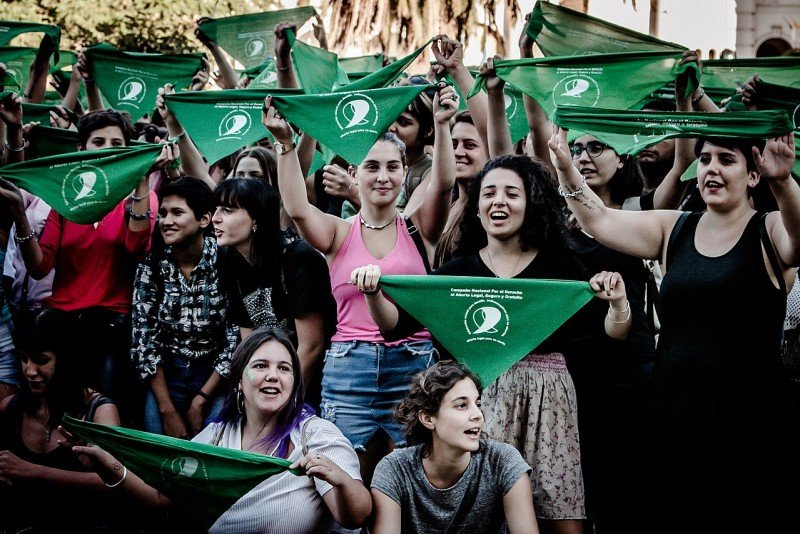 Organizaciones feministas destacaron el envío al Congreso del proyecto para legalizar el aborto