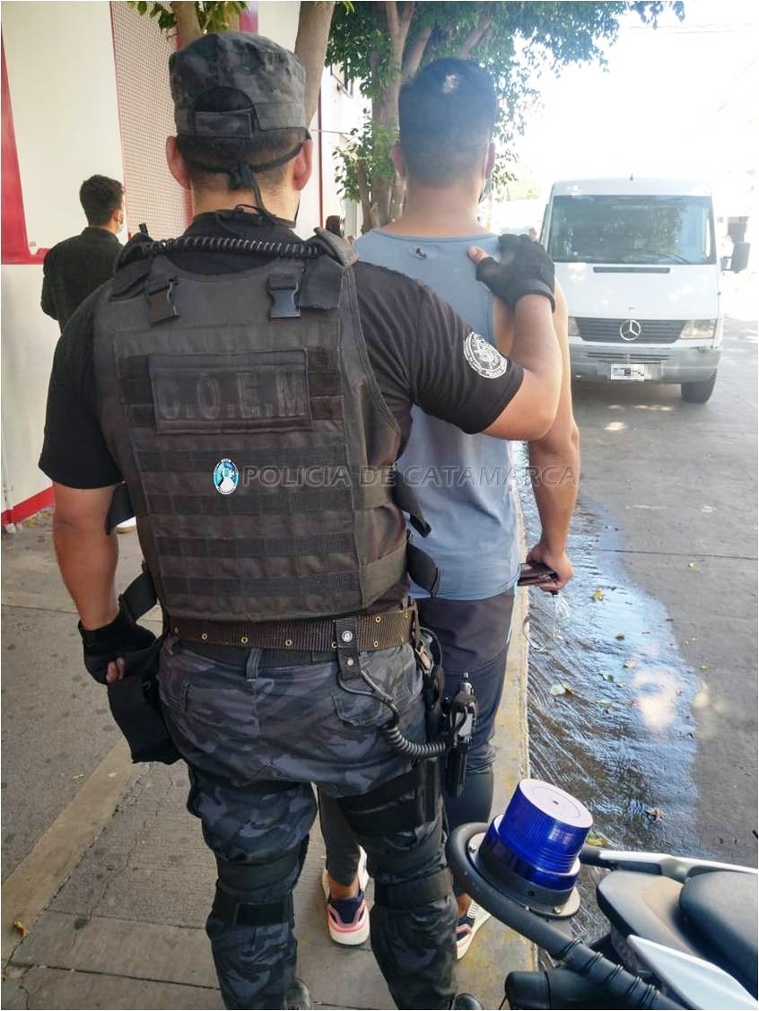 Detienen a un hombre requerido por la Justicia