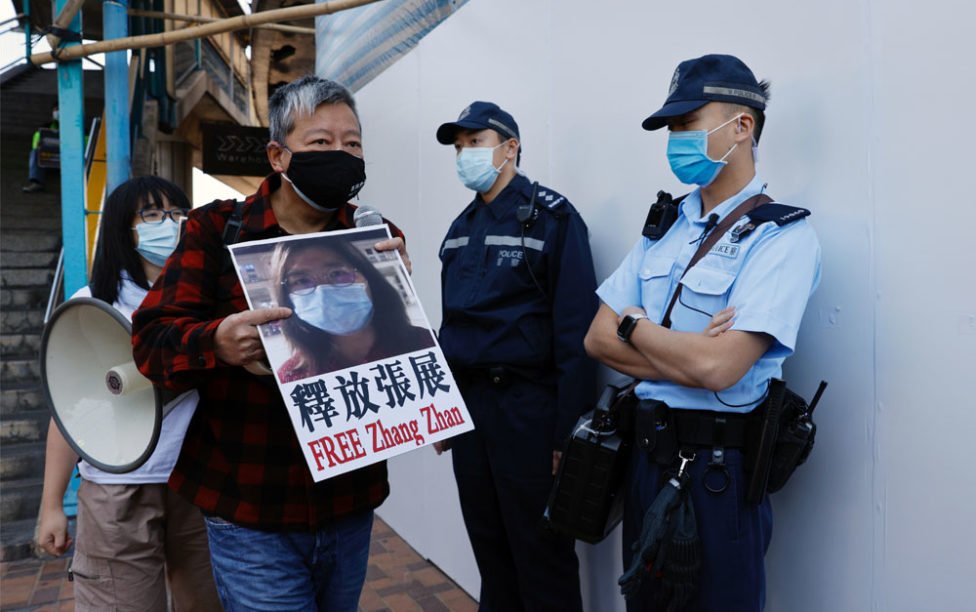 Condenaron a cuatro años de cárcel una bloguera china por sus reportajes sobre el coronavirus en Wuhan