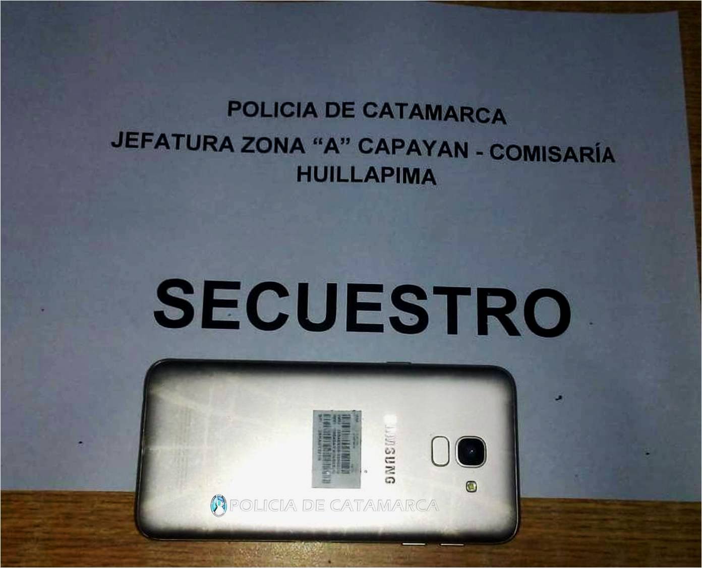 Aprehenden a dos jóvenes y recuperan un teléfono celular sustraído en Capayán