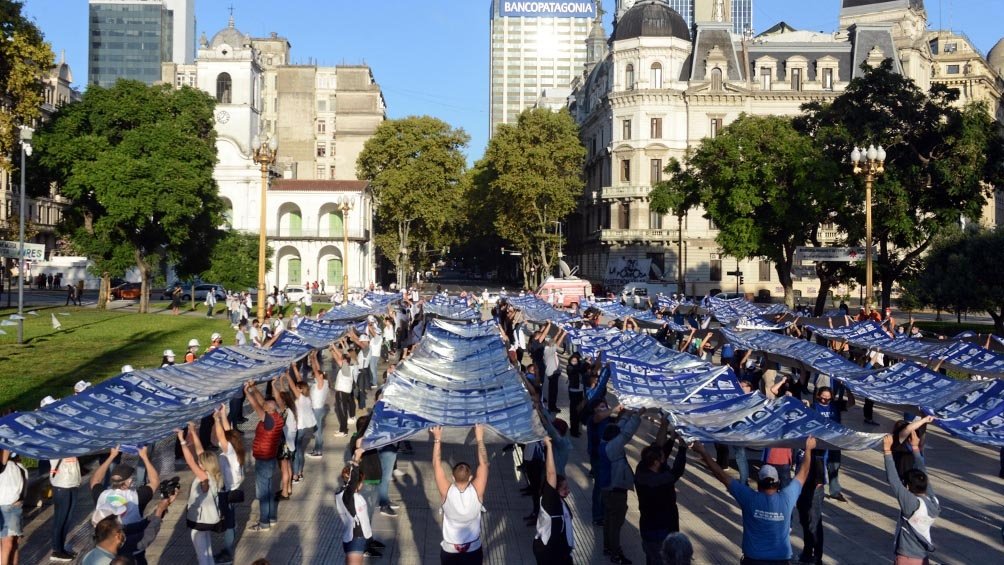 A 45 años del golpe, se realizó homenaje a las Madres Línea Fundadora en Plaza de Mayo