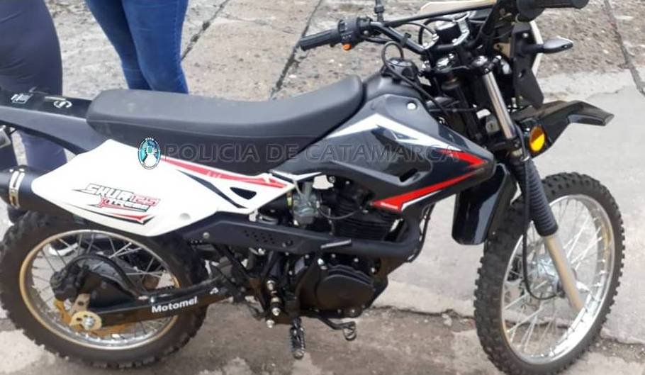 Joven mujer lesionada tras un siniestro vial