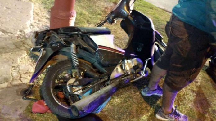 Escapaban en moto de la policía y embistieron y mataron a una joven embarazada en Castelar