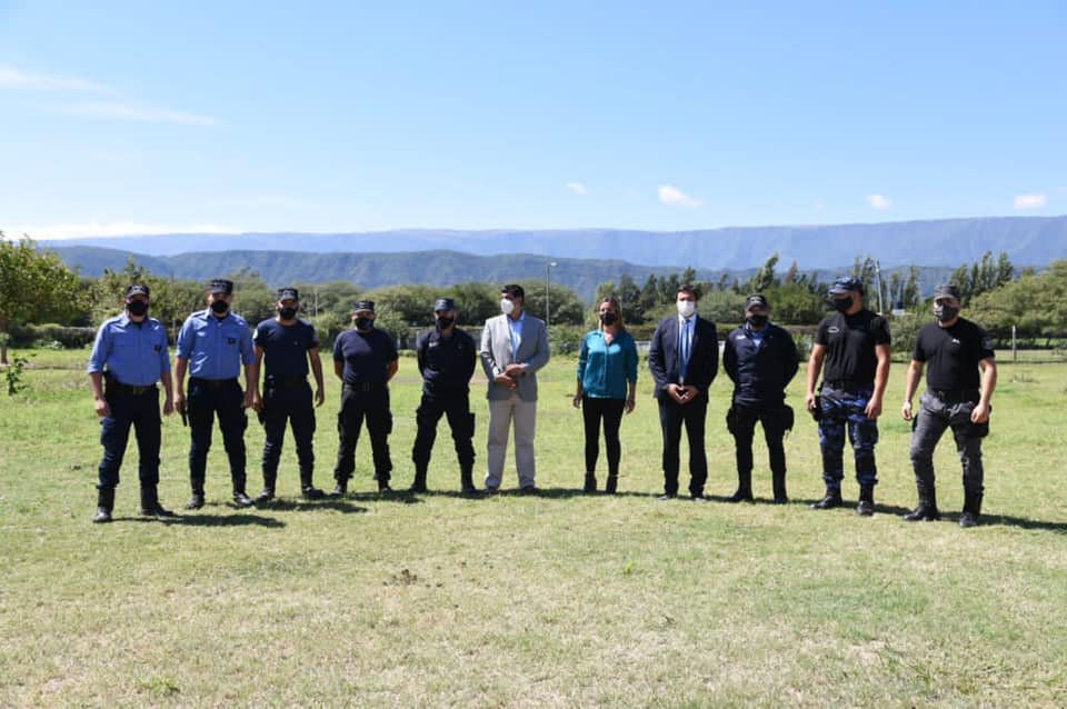 CAPACITACIÓN PARA AGENTES DE TRÁNSITO Y POLICÍAS EN VALLE VIEJO Y FRAY M. ESQUIU