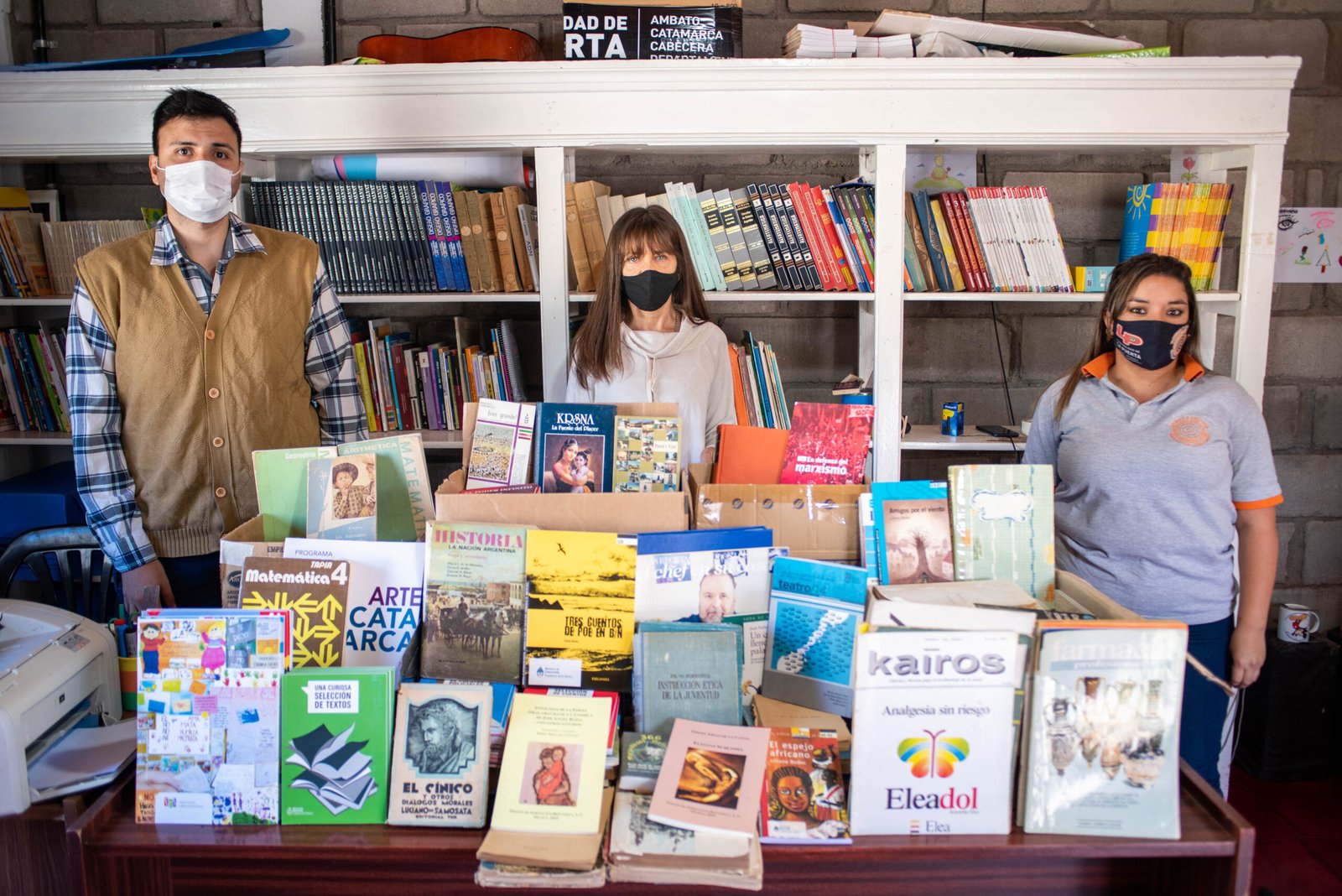 Capacitación y donación de libros para biblioteca municipal de La Puerta