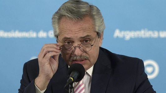 Fernández, sobre la vuelta a las aulas en zonas de alarma epidemiológica: «Es jugar con fuego»