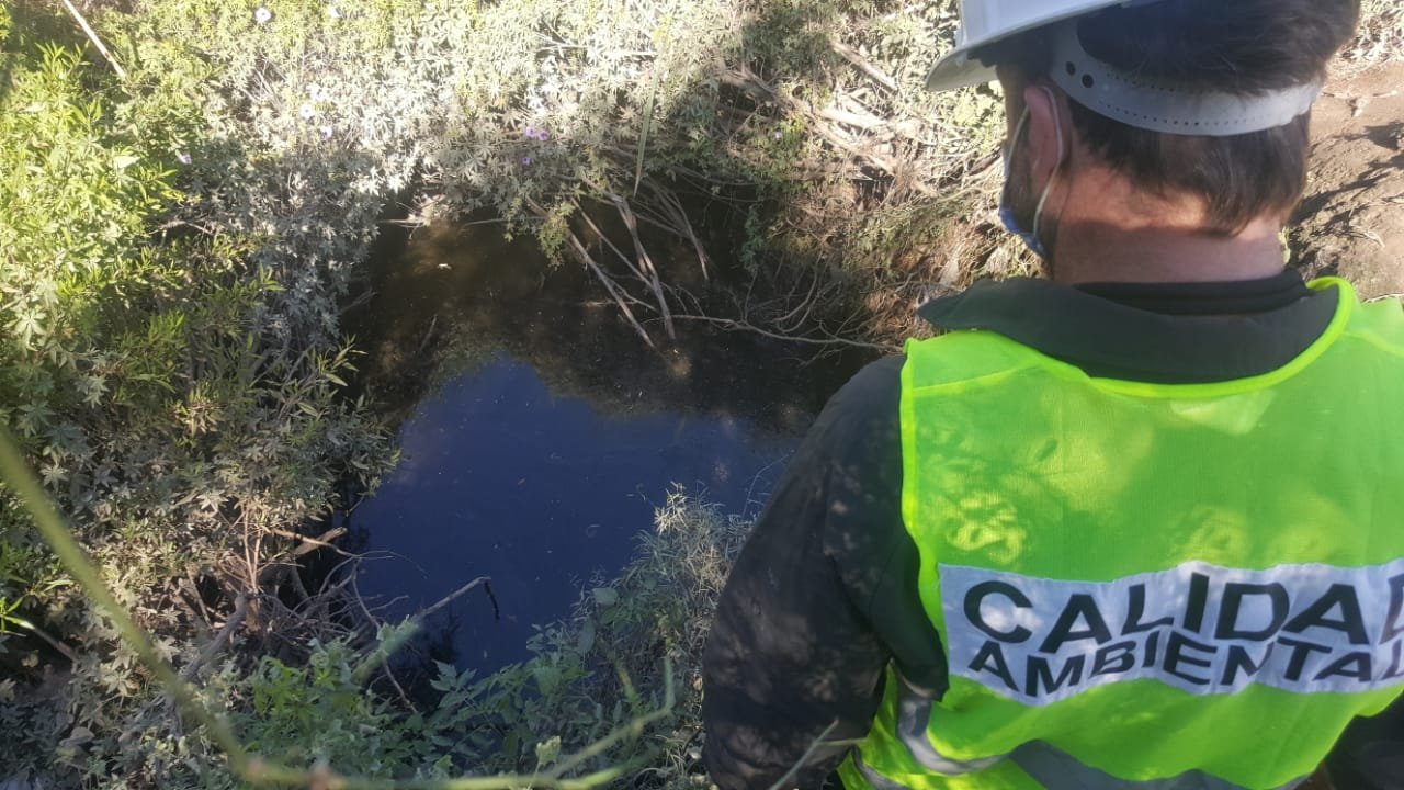 Medio Ambiente fiscalizó la zona denunciada en Fray Mamerto Esquiú donde arrojan líquidos cloacales