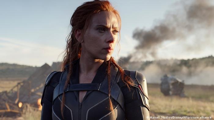 Por streaming de «Black Widow», Scarlett Johansson demanda a Disney