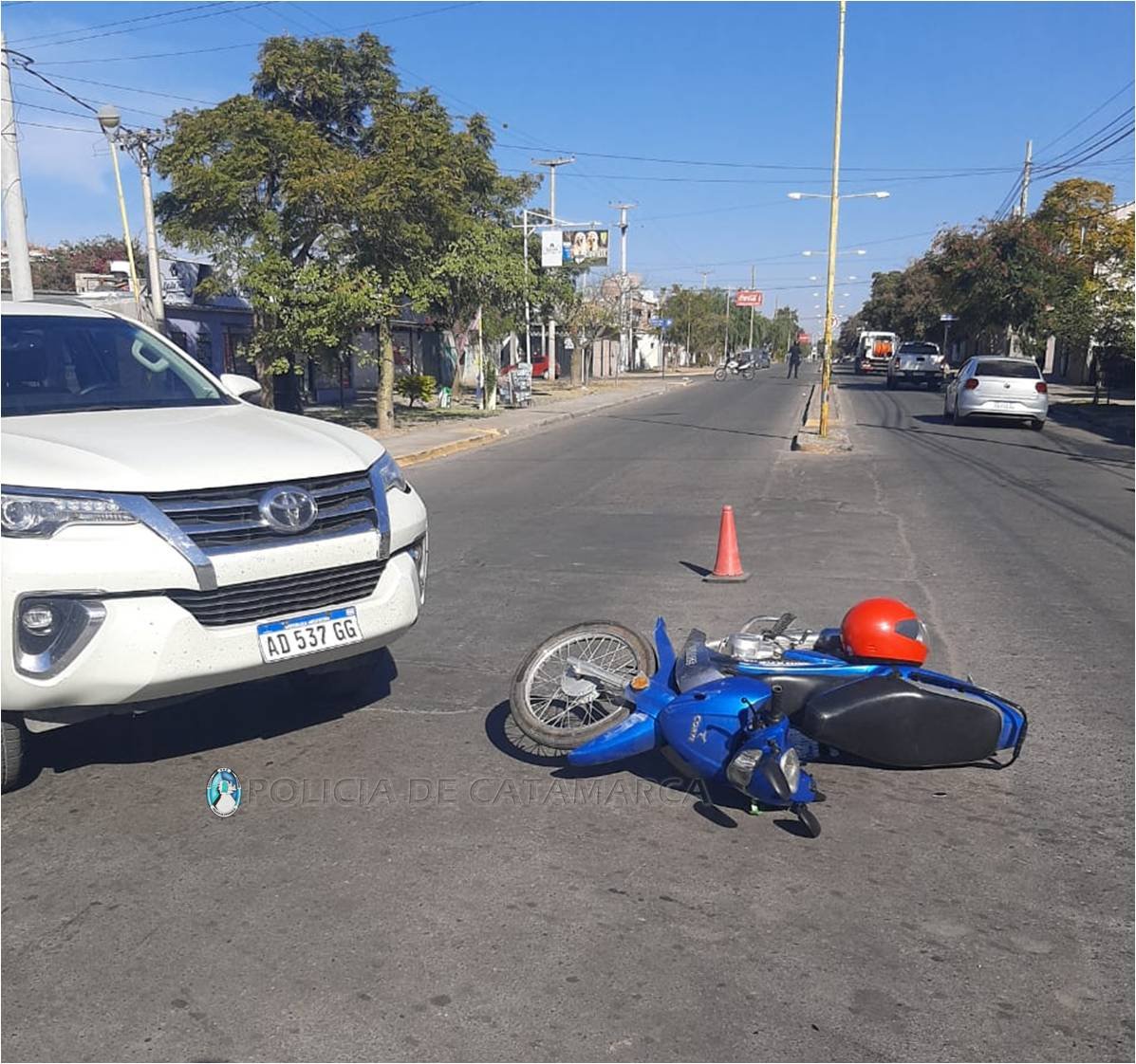 Mujer lesionada en un siniestro vial