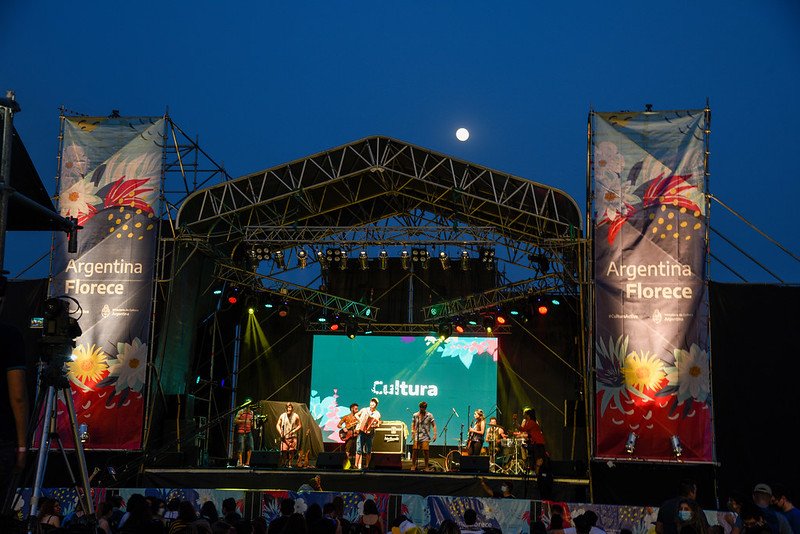 Natalie Pérez, Los del Fuego y más artistas en el Festival «Argentina Florece» en Catamarca