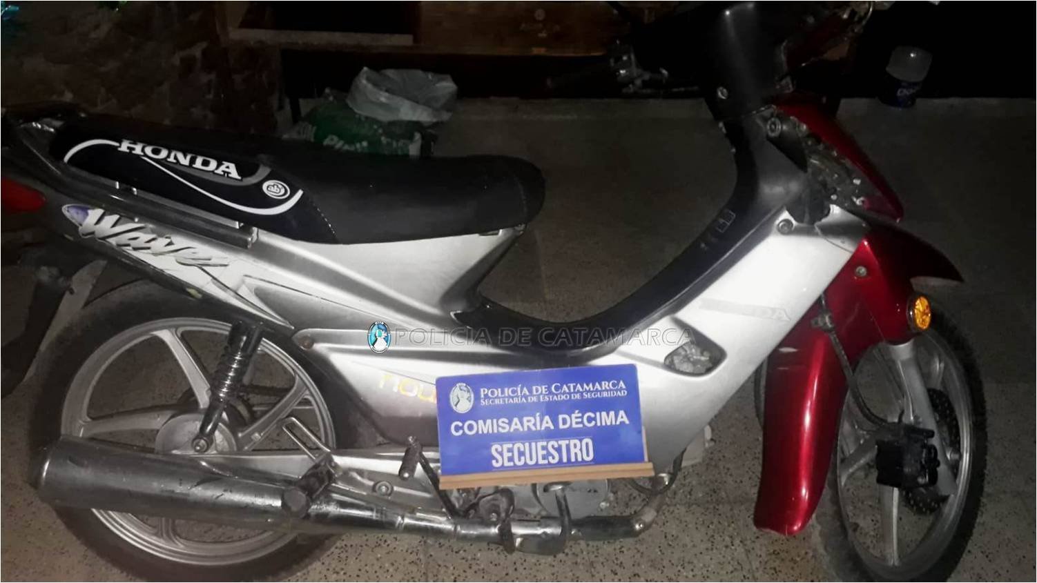 Policías recuperan una moto sustraída