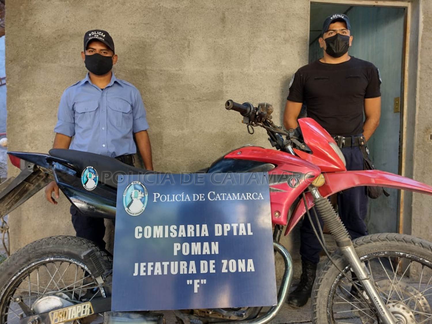 Recuperan una motocicleta sustraída en Pomán