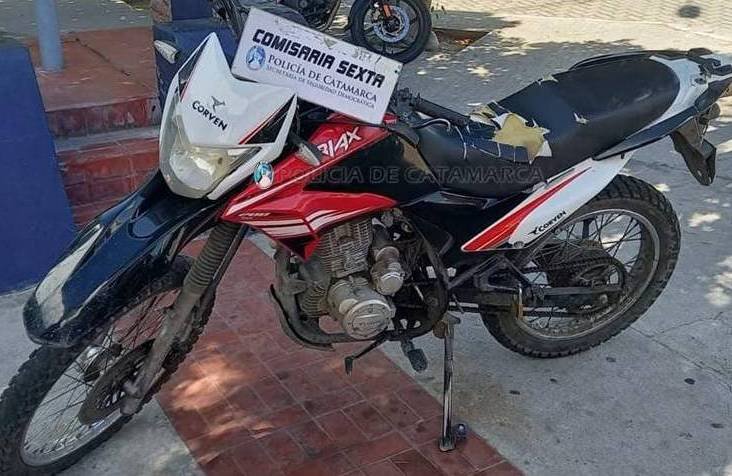 Aprehenden a un Hombre y recuperan una motocicleta sustraída en la zona sur