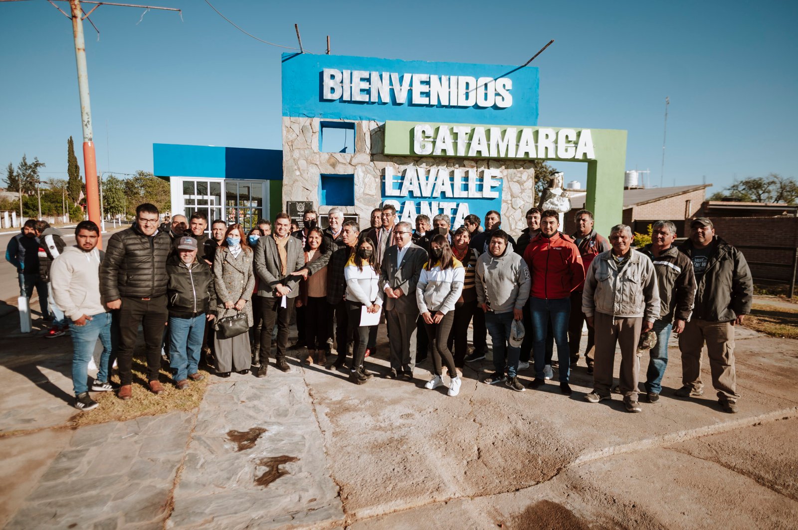 Raúl inauguró obras en vísperas de los 144 años del departamento Santa Rosa