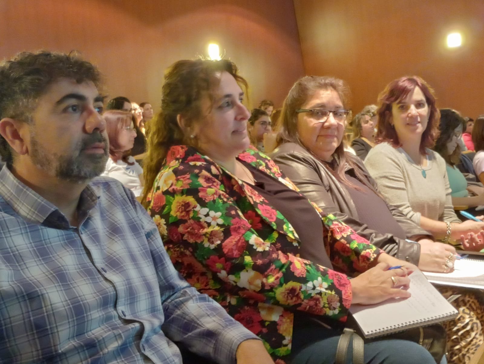 Equipo técnico de Educación se capacitó en la formación de lectores y escritores junto a destacados referentes de Nación, OEI y Unicef