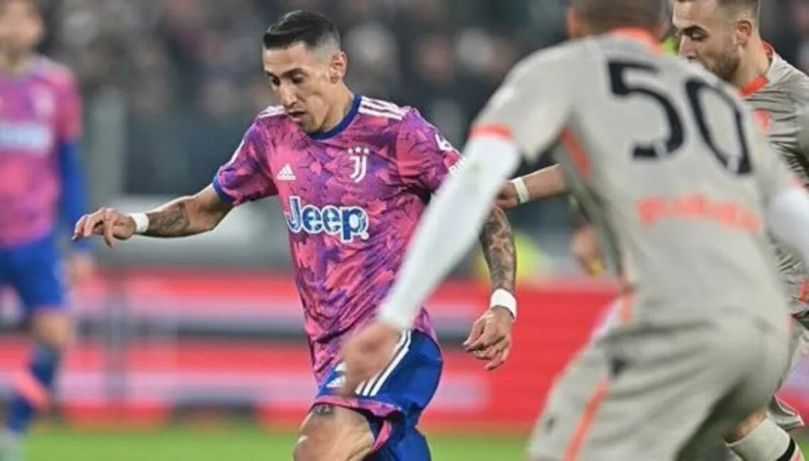 Paredes y Di María, ovacionados en el triunfo de Juventus