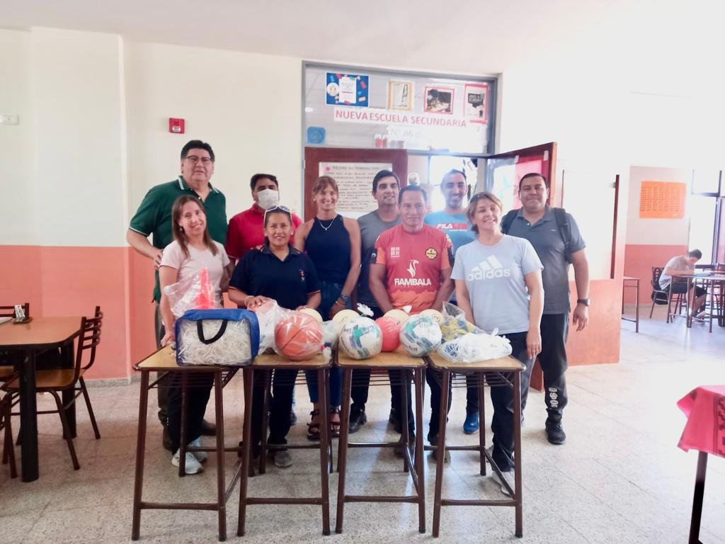 Educación entregó materiales deportivos en Belén y Fiambalá