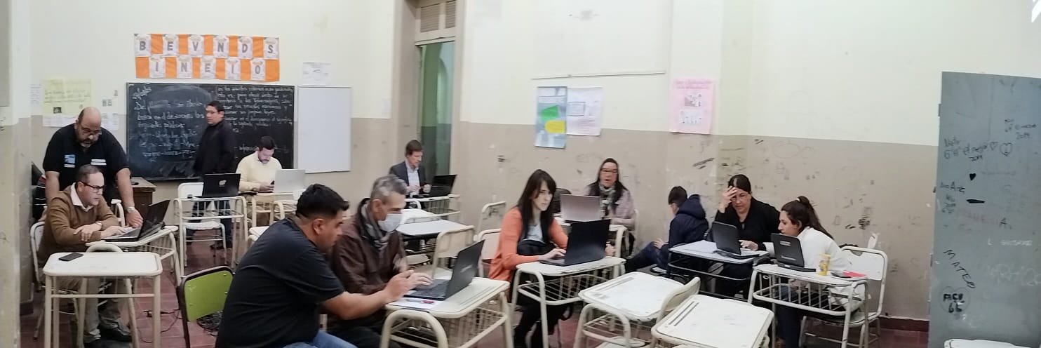 Capacitan a docentes del IES Chavarría y del Instituto de Formación Docente en el sistema SIU GUARANÍ