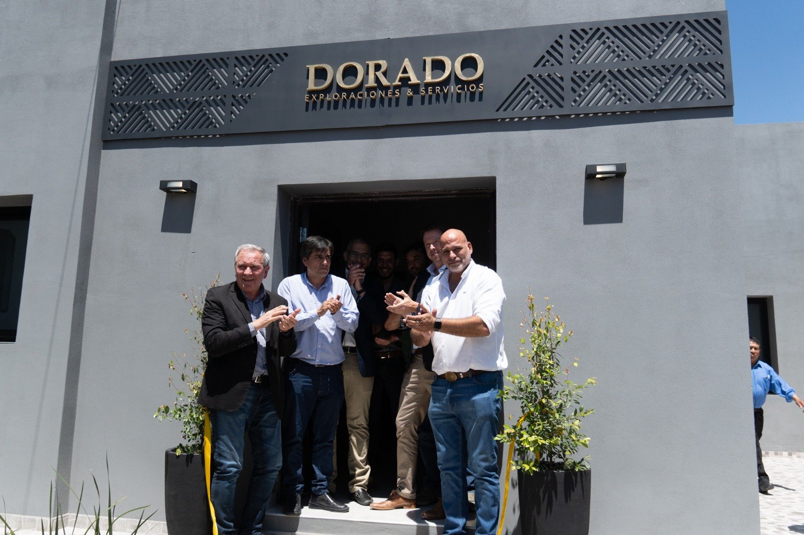 La empresa de servicios mineros El Dorado inauguró sus nuevas oficinas