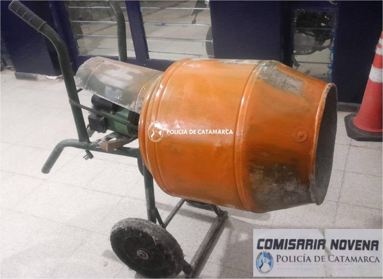 Recuperan una máquina hormigonera sustraída en el Sur de la Capital