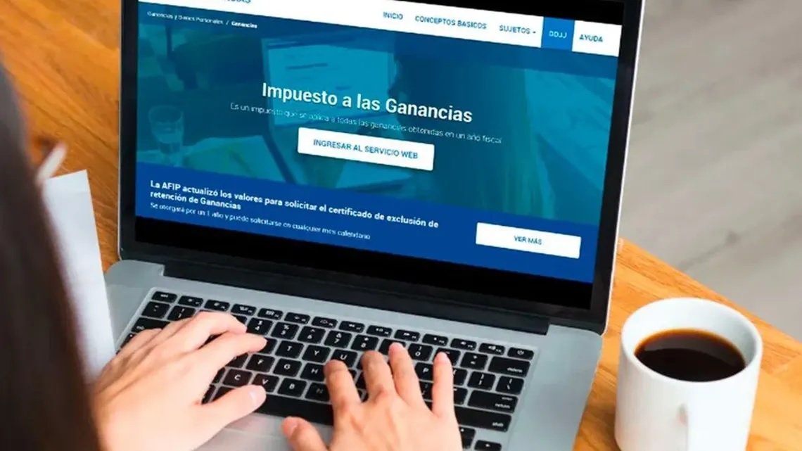 Ganancias: el Gobierno enviará un proyecto para que paguen los salarios desde $1,3 millones