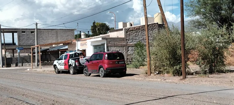 Exfuncionario de la municipalidad de Fiambalá «olvidó» devolver una camioneta oficial