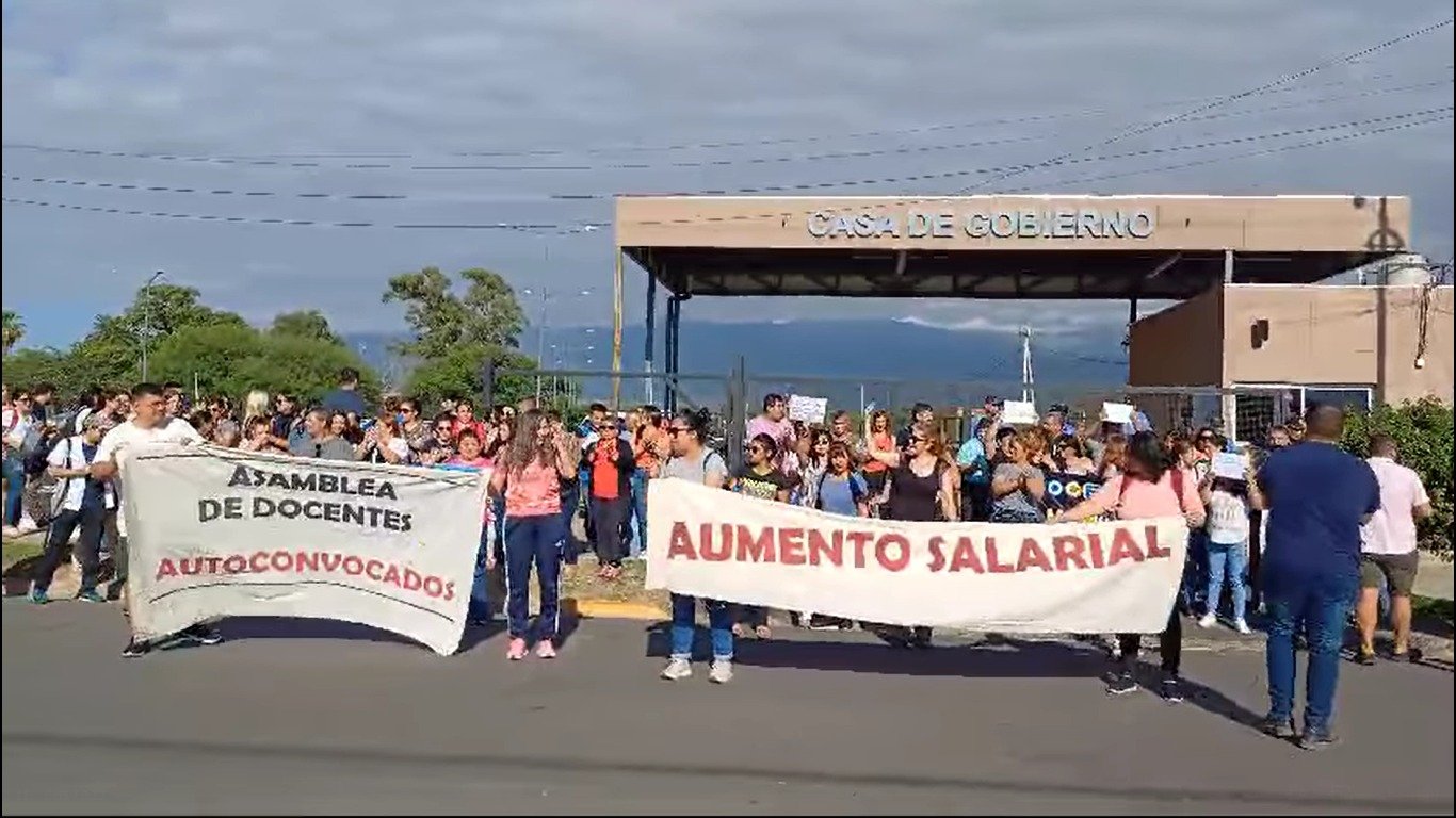 Docentes Autoconvocados rechazaron el acuerdo con los gremios y volverán a marchar