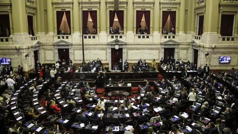 Se reanudó el debate de la Ley Ómnibus de Milei en la Cámara de Diputados