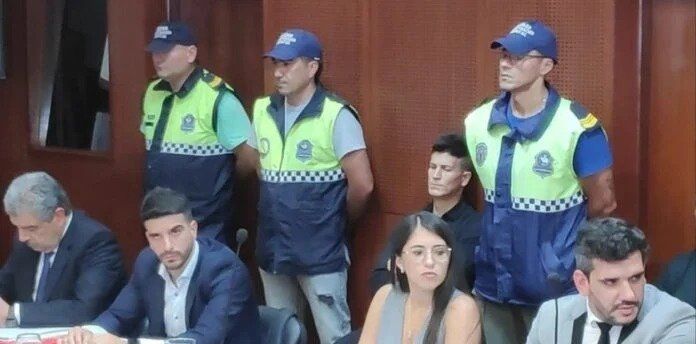 Los jugadores de Vélez acusados de abuso declararon en la fiscalía y dos de ellos casi se van a las manos