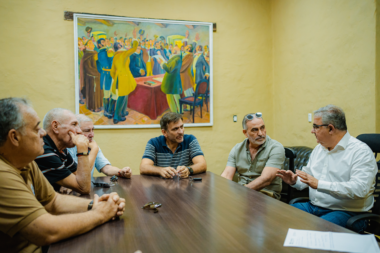 Raúl y la Cámara de la Construcción acordaron la reactivación de obras con fondos provinciales