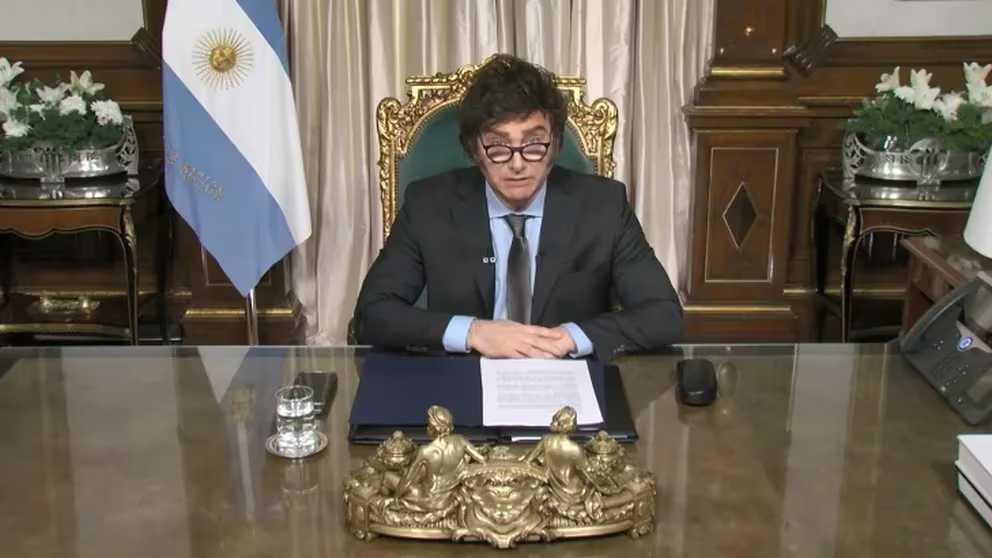 Javier Milei anuncia nueva versión de la Ley Ómnibus y pide paciencia a la población