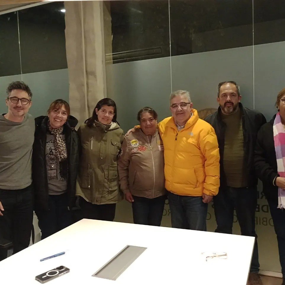 Policías acordaron con Jalil y levantaron el acampe frente a Casa de Gobierno