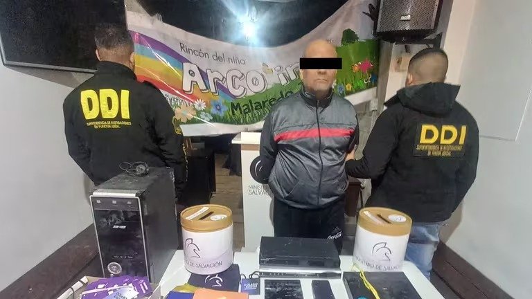 Detuvieron a un pastor evangélico por abusar de 15 de sus seguidoras