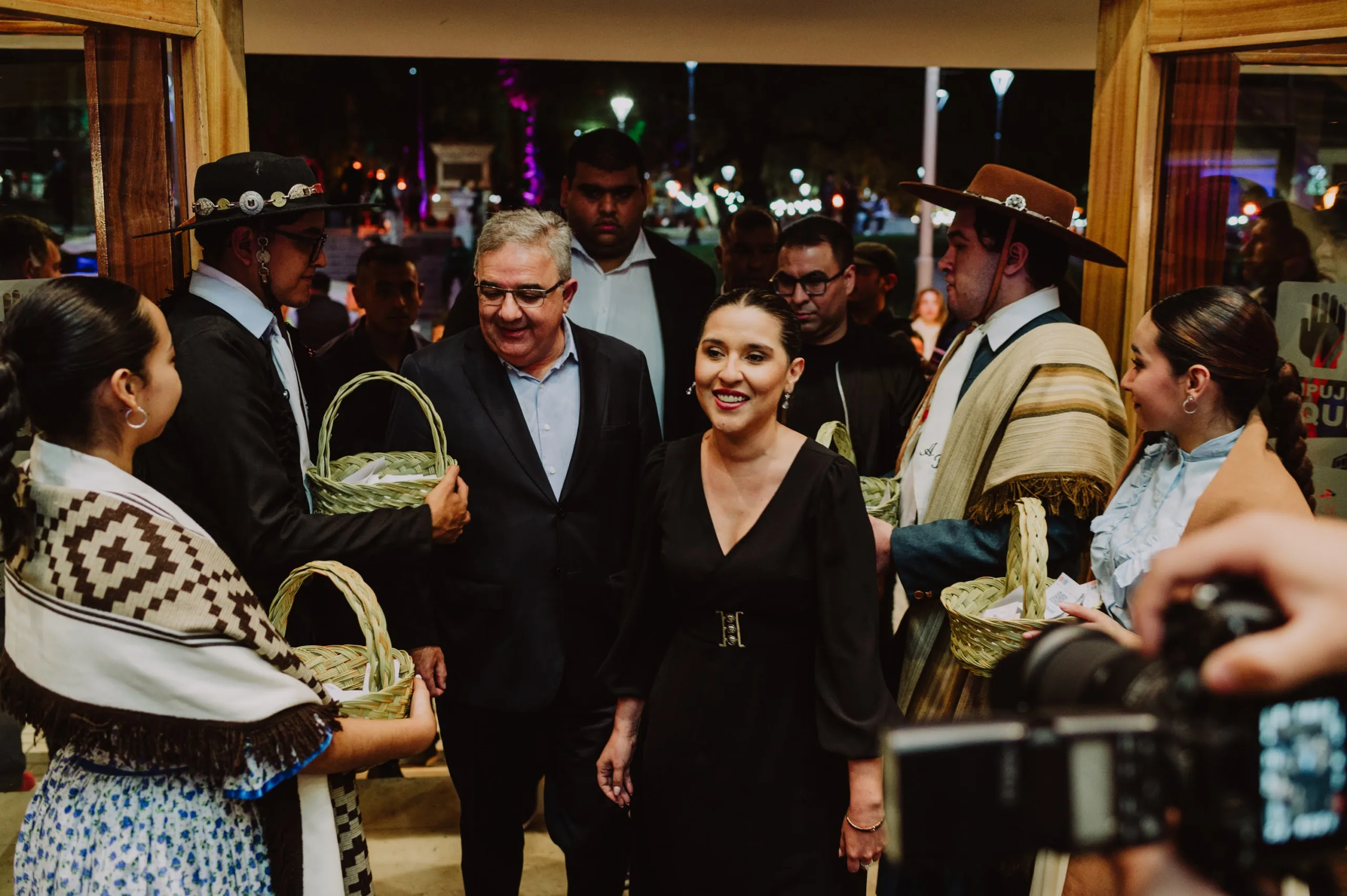 Presentan la Cartelera Artística de la 53ª Fiesta Nacional e Internacional del Poncho
