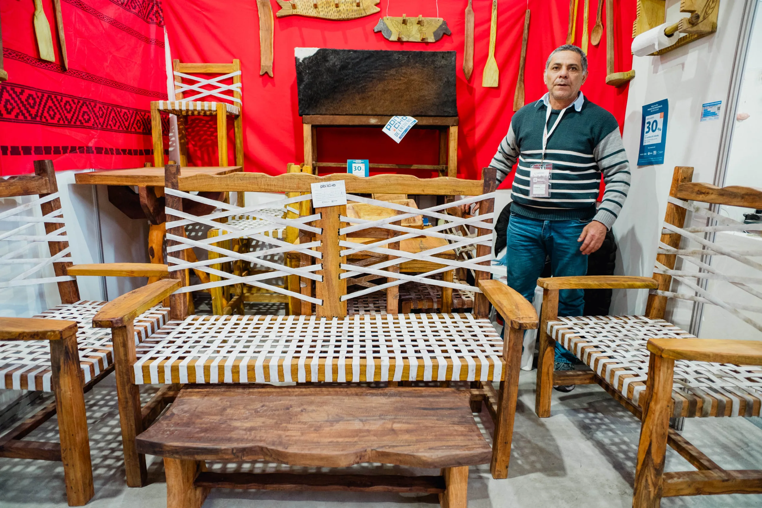 Los Pabellones de Artesanías en la Fiesta Nacional e Internacional del Poncho: Un Bazar de Creatividad y Cultura